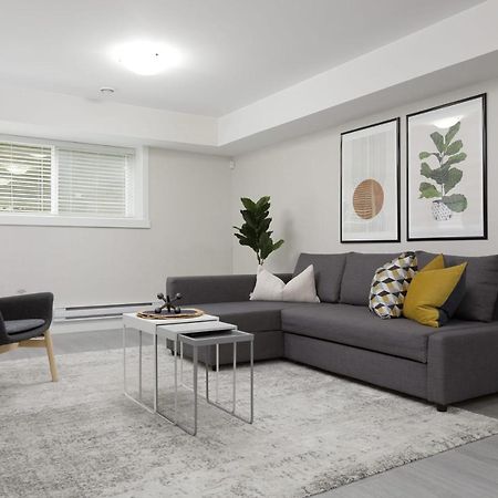 Willa Tastefully Furnished And Newly Updated 2 Bd Central Lynn Valley North Vancouver Zewnętrze zdjęcie