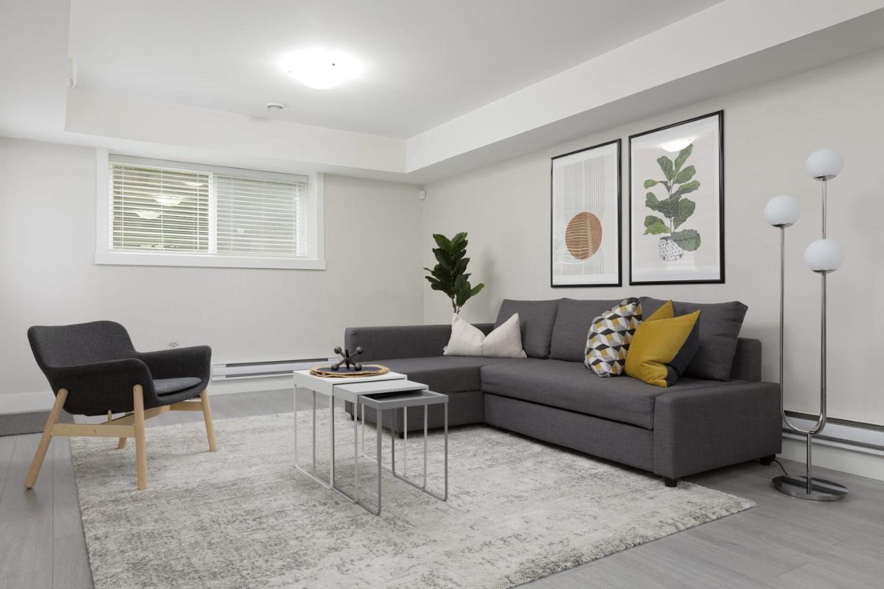 Willa Tastefully Furnished And Newly Updated 2 Bd Central Lynn Valley North Vancouver Zewnętrze zdjęcie