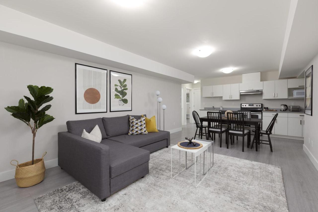 Willa Tastefully Furnished And Newly Updated 2 Bd Central Lynn Valley North Vancouver Zewnętrze zdjęcie