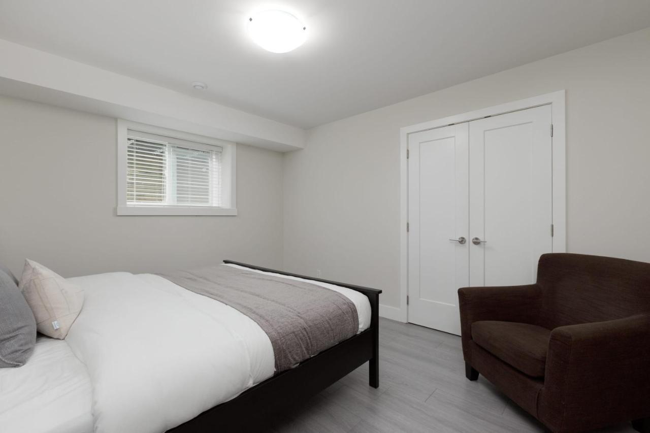 Willa Tastefully Furnished And Newly Updated 2 Bd Central Lynn Valley North Vancouver Zewnętrze zdjęcie