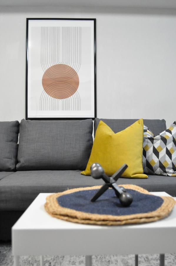 Willa Tastefully Furnished And Newly Updated 2 Bd Central Lynn Valley North Vancouver Zewnętrze zdjęcie