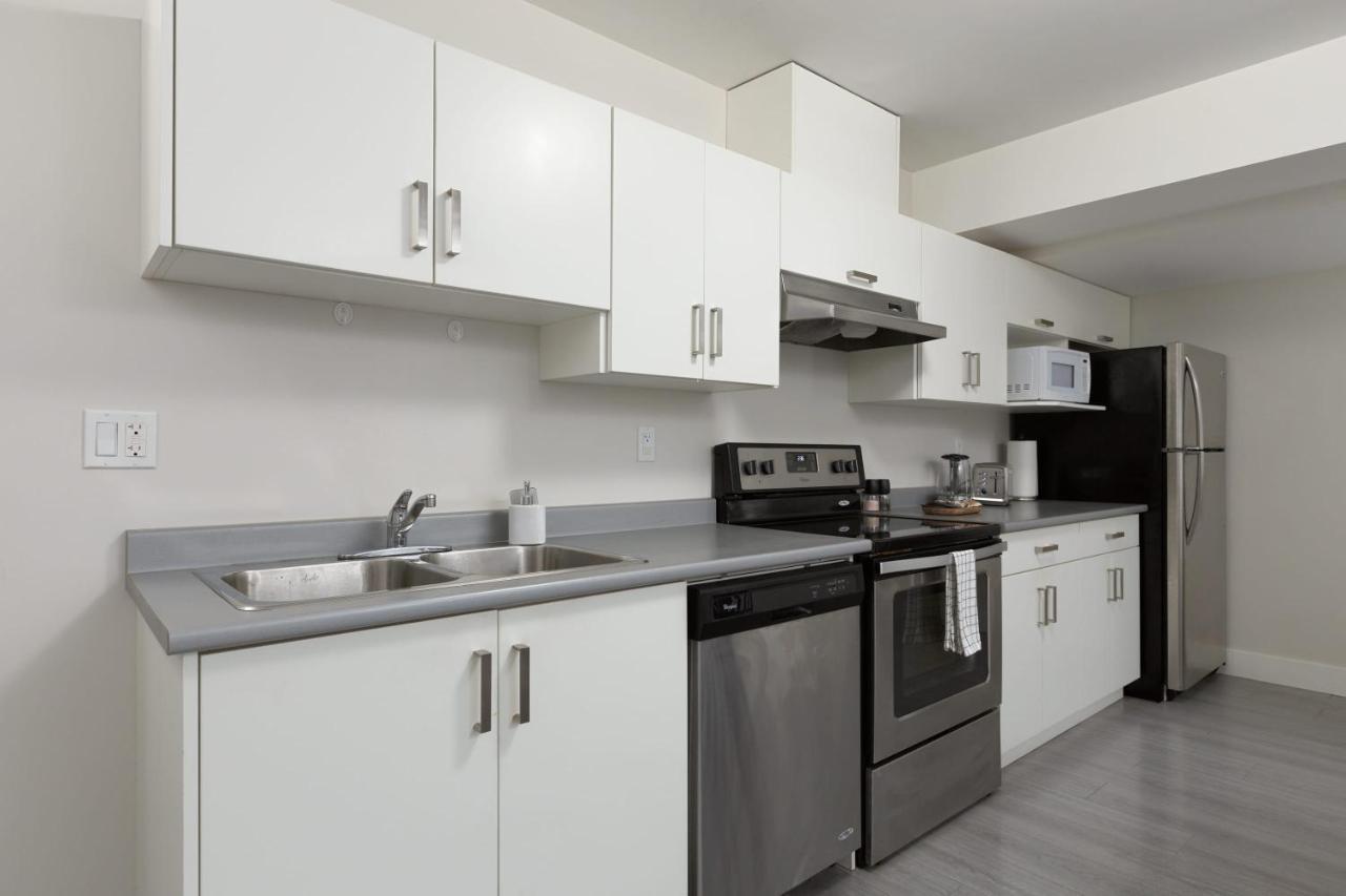 Willa Tastefully Furnished And Newly Updated 2 Bd Central Lynn Valley North Vancouver Zewnętrze zdjęcie