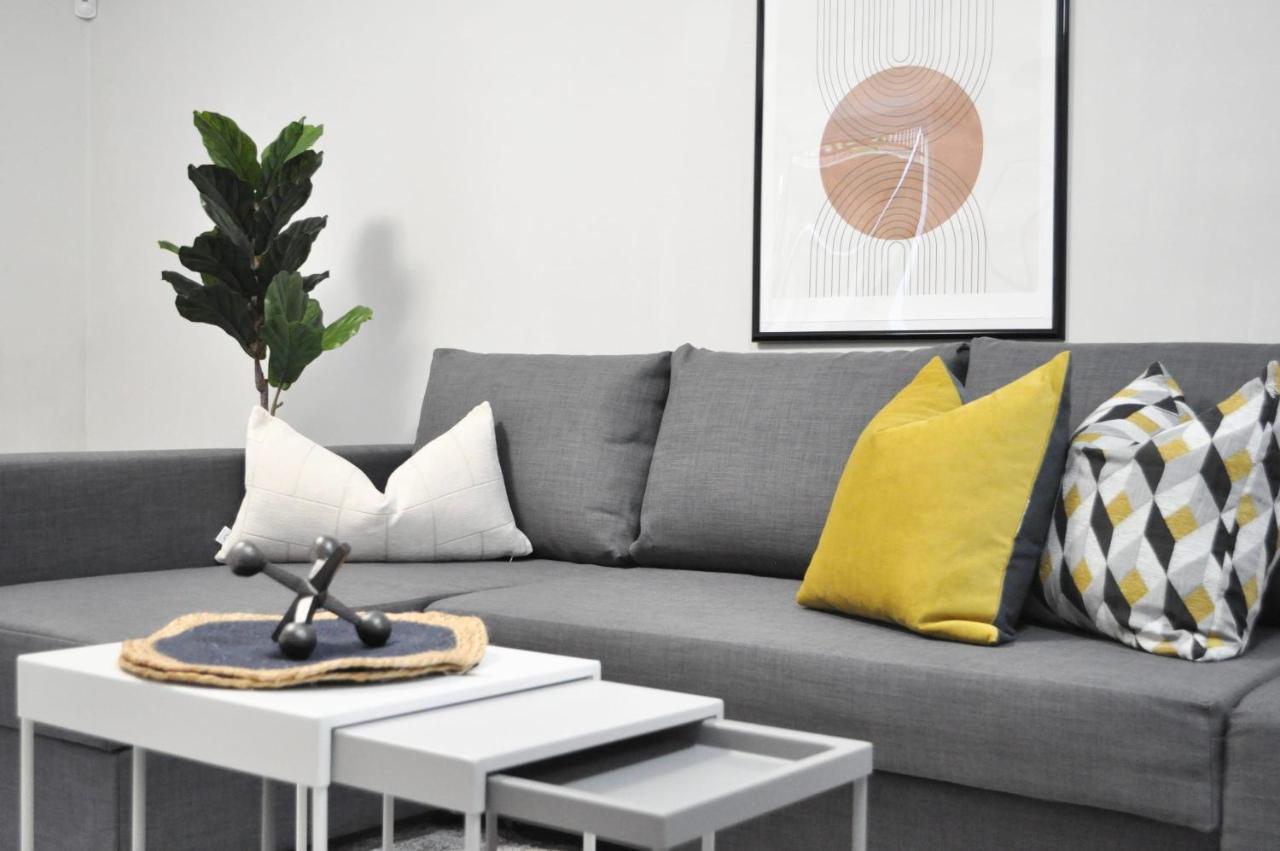 Willa Tastefully Furnished And Newly Updated 2 Bd Central Lynn Valley North Vancouver Zewnętrze zdjęcie